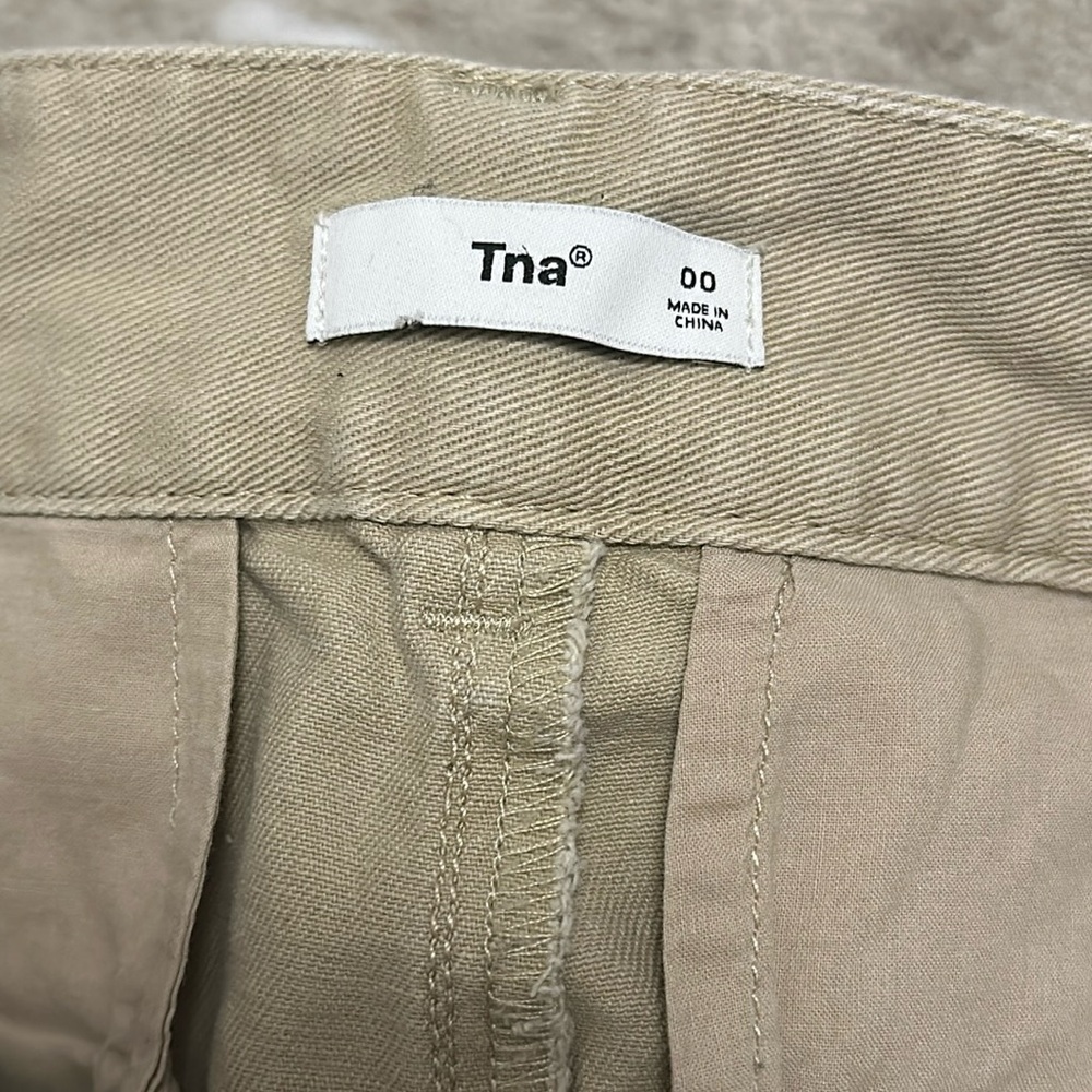 TNA Crawford pants NWOT - as seen on Kendall Jenner size 00 - beige (mullein) - Picture 3 of 4